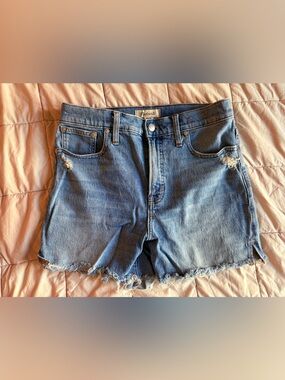 Madewell the perfect mid length jean short distressed